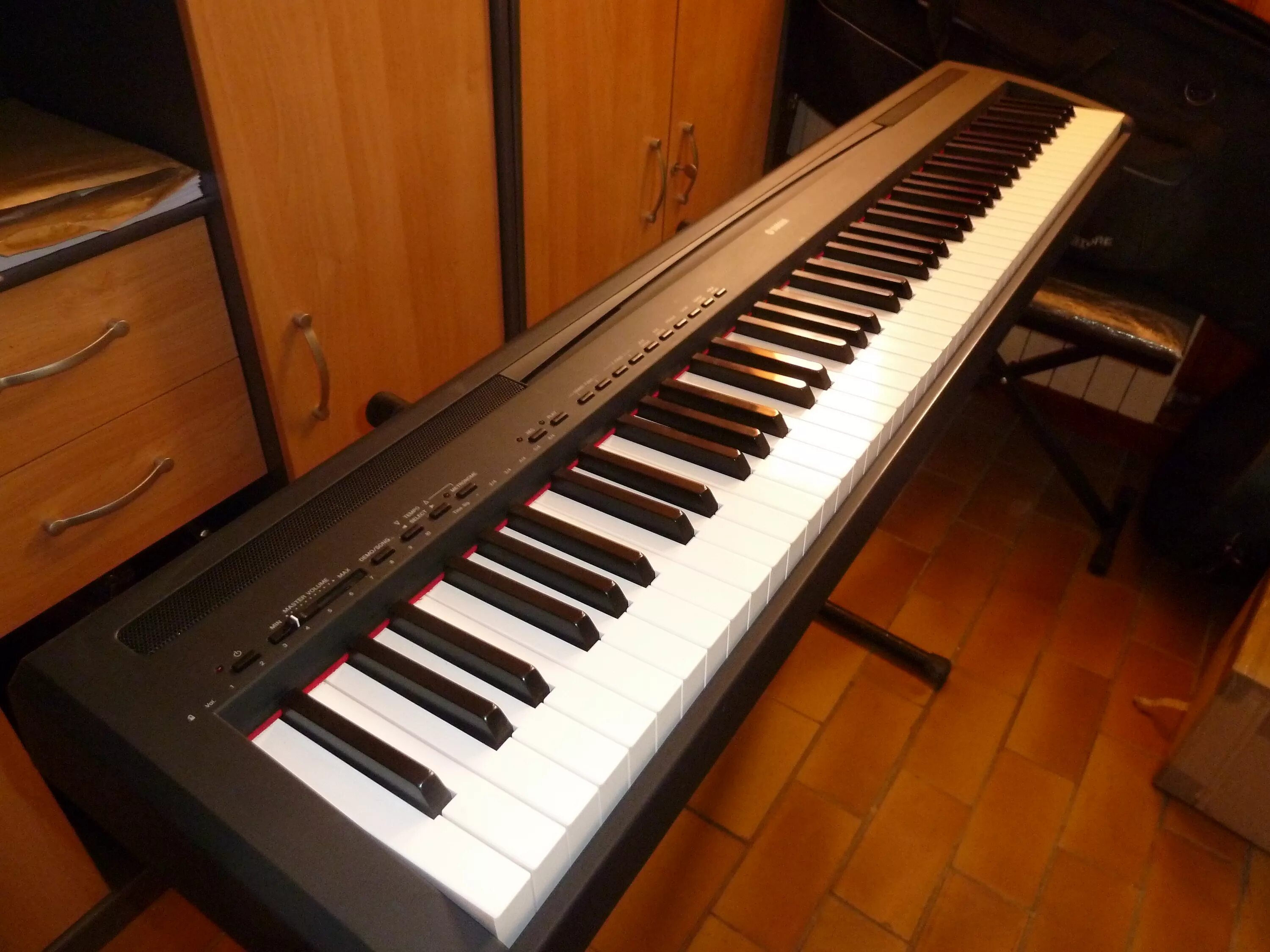 Yamaha digital piano p-95. Раковина piano 95. Yamaha 95. Yamaha p95 характеристики. Цифровое пианино yamaha p-95.