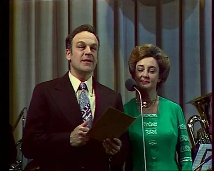 игорь кириллов и анна шилова. анна шатилова 1962. диктор 70 годов. диктор 70 годов. голубой огонек 1962 дикторы.