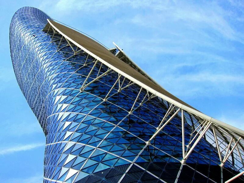 Небоскреб столица. Кэпитал Гейтс в Абу-Даби. Абу Даби небоскреб Кэпитал гейт. Башня «Capital Gate» (Абу-Даби, ОАЭ,. Башня Capital Gate в Абу-Даби.