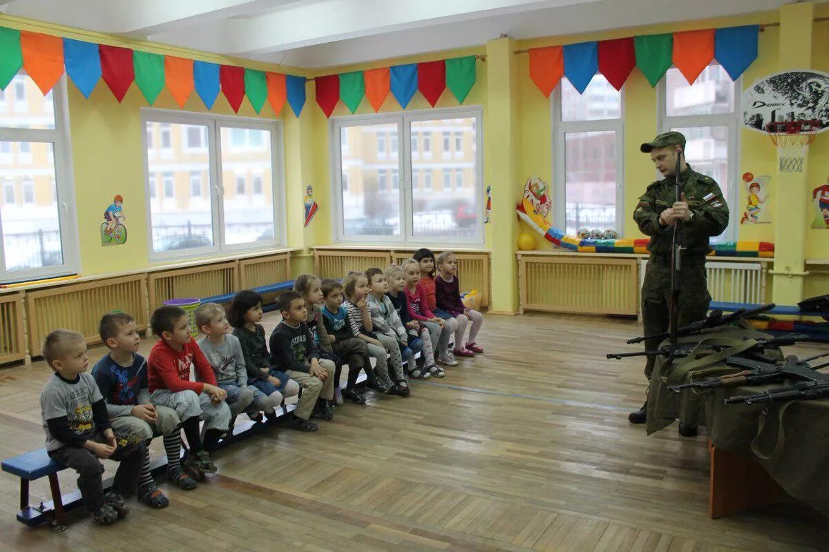Патриотическое в детском саду. Военные для ДОУ. Патриотизм в детском саду. Военный детский сад. 23 февраля дети учатся в школе 2024