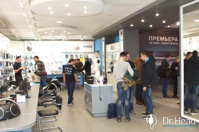 Загородный проспект 10 санкт-петербург. Head спб. Наушники доктор хед. Dr head спб. Новый арбат 15 dr head.