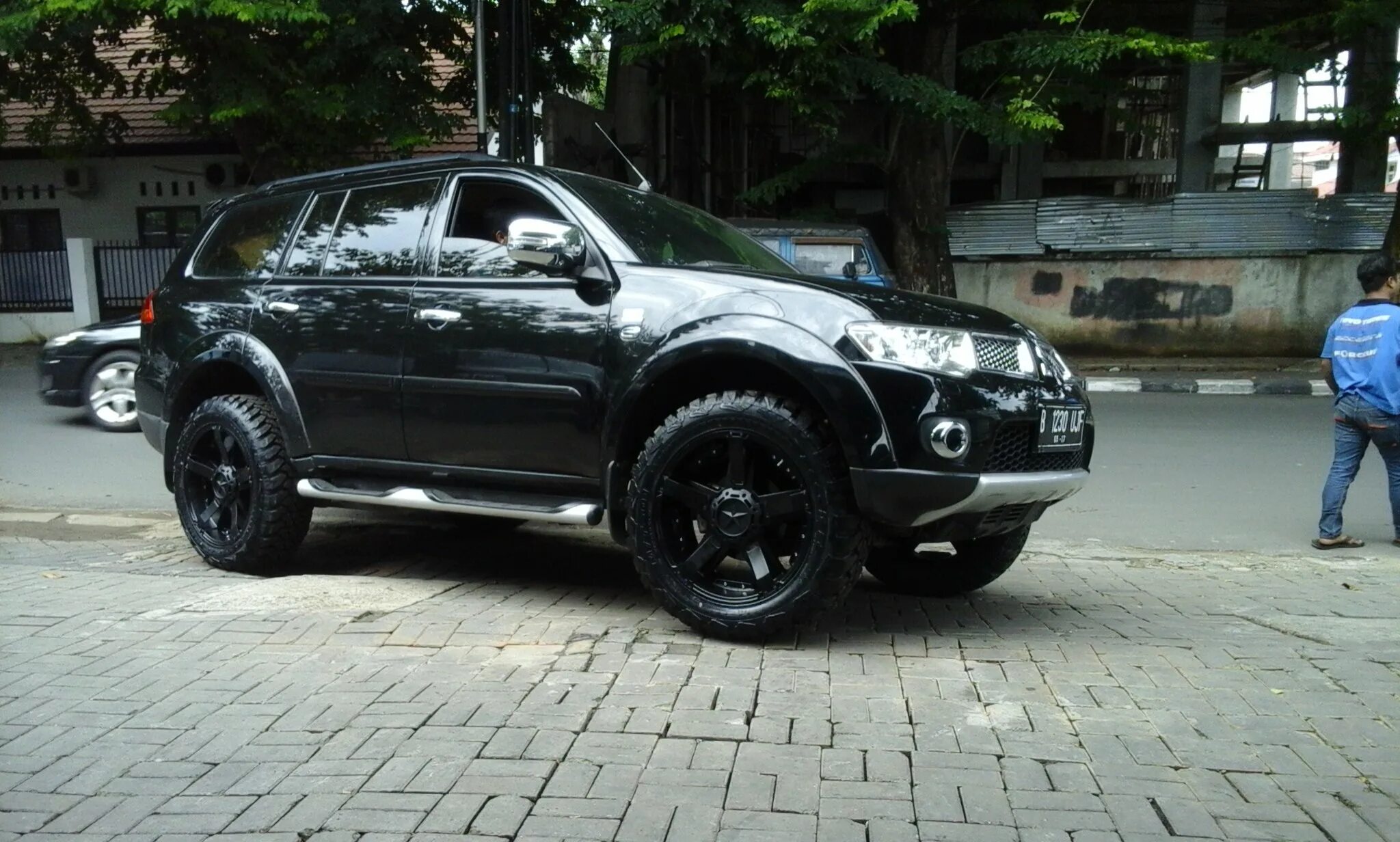 Mitsubishi Pajero Sport with XD Series Monster II Wheels PRO Flickr