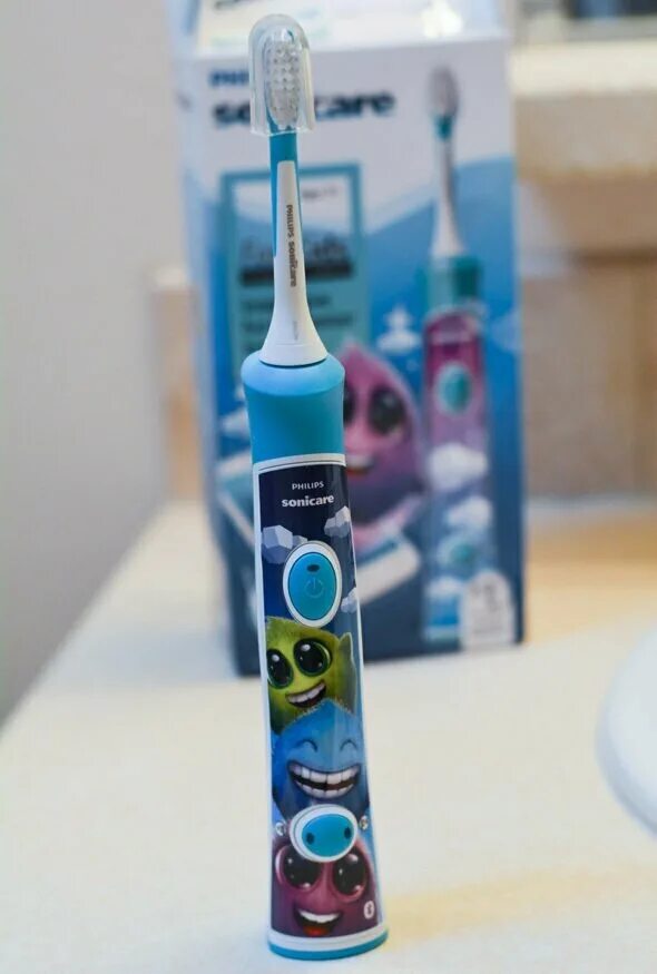 Девочка с зубной щеткой. Электронная зубная щетка детская. Hx6910 philips sonicare. Электрическая зубная щетка с таймером. Браш бэби зубная щетка.