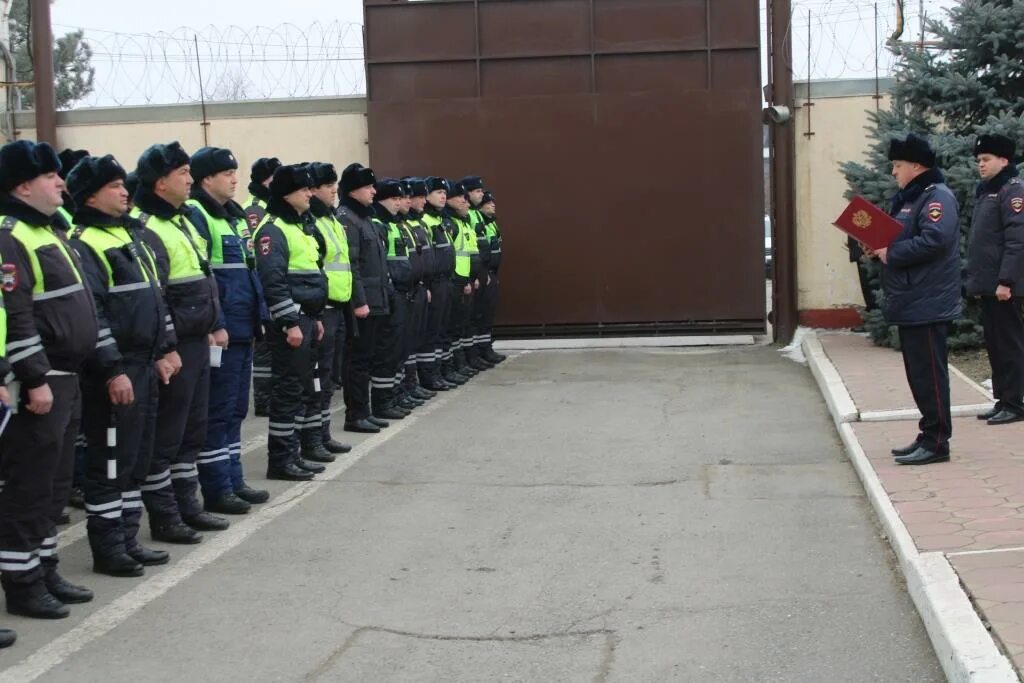 Полиция юбилей. Полиция Южной Осетии. Полицейский на юбилее. Полицейский герой.