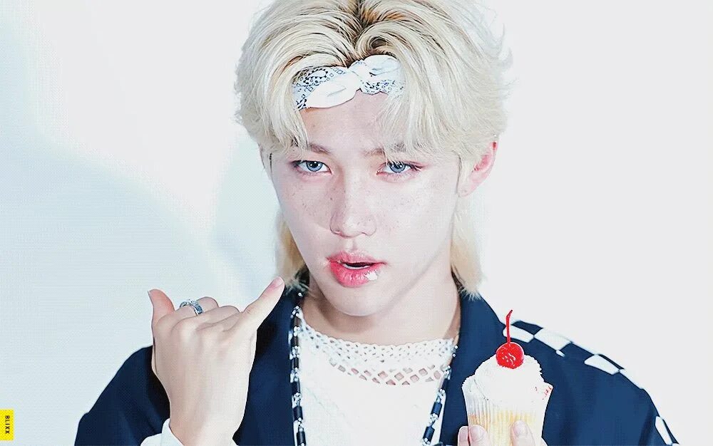 Felix bo. Lee felix skz.