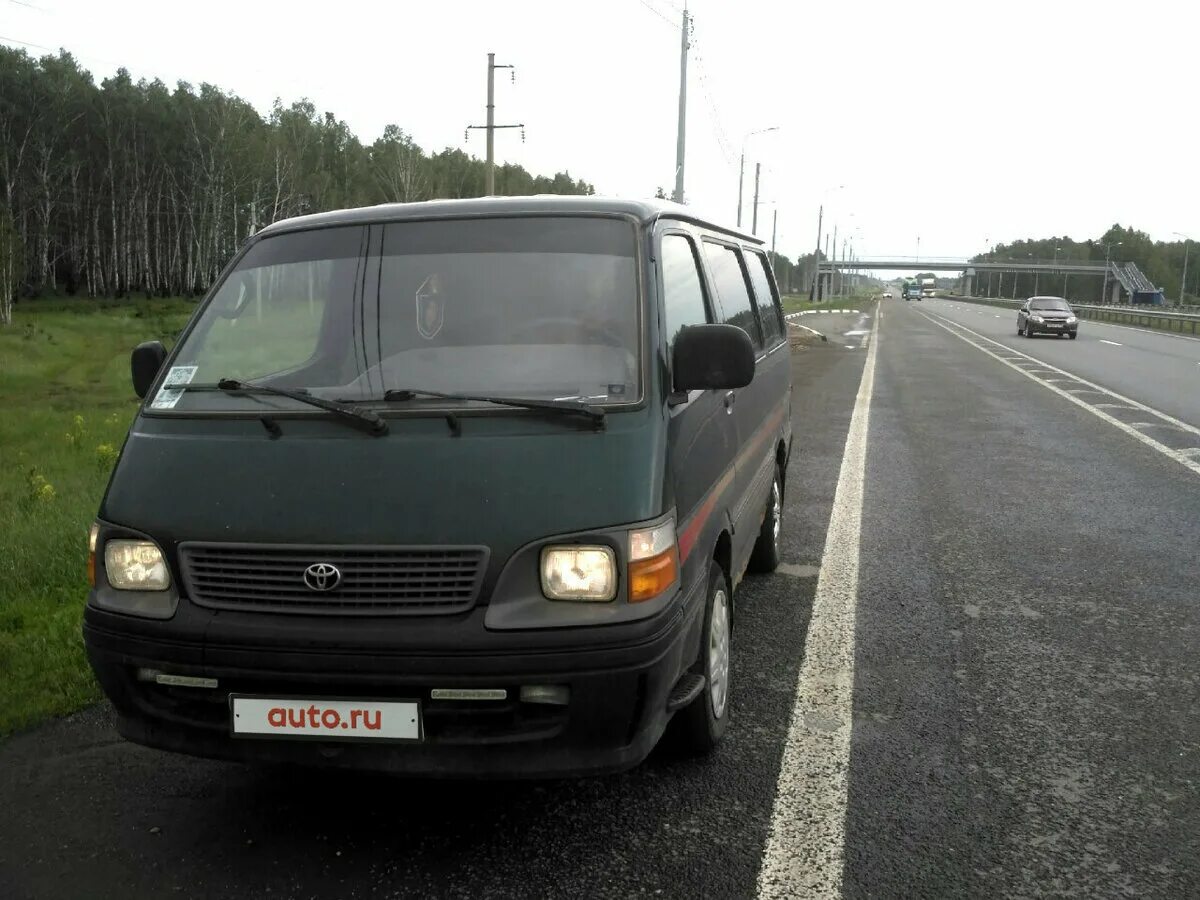 Toyota Hiace h100 2000. Тойота микроавтобус 2000 года. Тойота минивэн 2000х. Микроавтобус до 2000 года. Минивэны 2000 годов