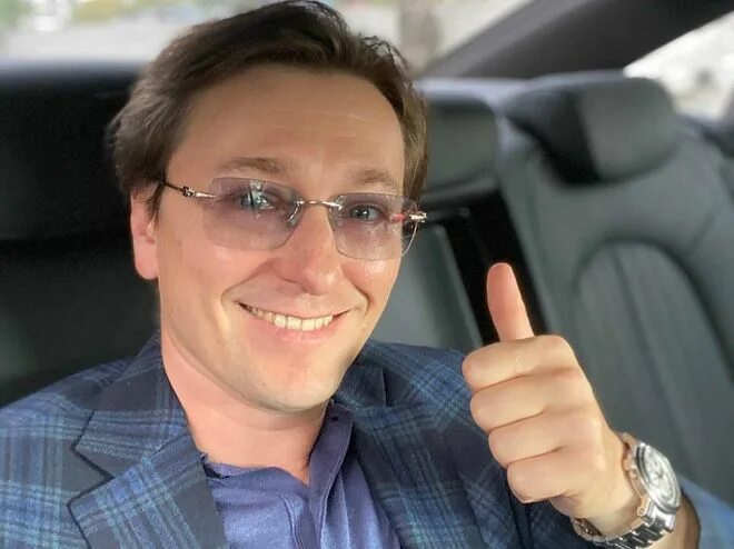 Сергей Безруков нашел способ вернуть жителей Донбасса от войны к миру KP.RU:Комс
