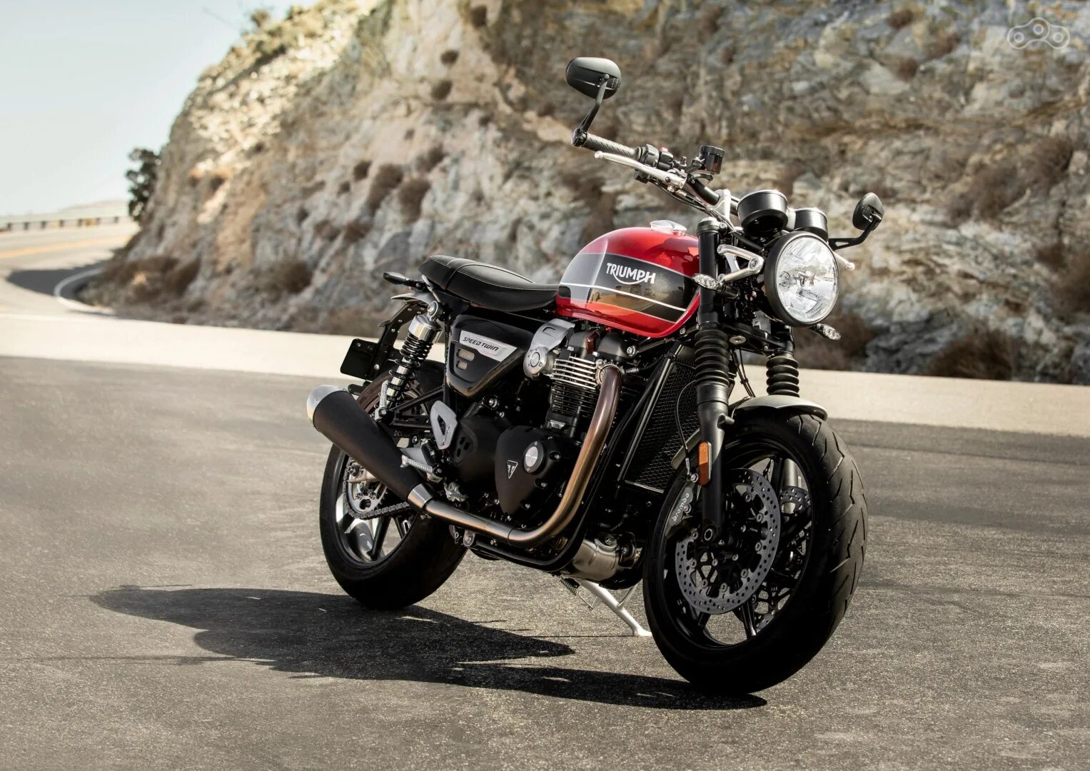 Триумф л. Triumph speed twin 1200. triumph speed twin 2025. triumph speed twin 2025. мотоцикл триумф спид твин.