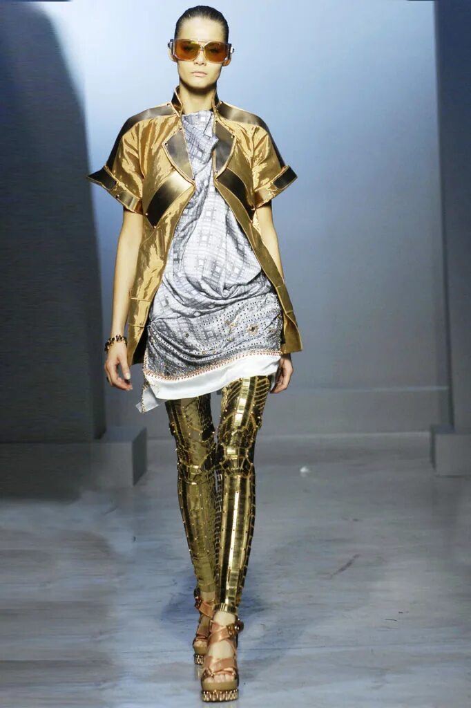 эмоциональный конфликт. проявить стиль. терпеливый человек. конфликтная ситуация. стиль эклектика в одежде мода.