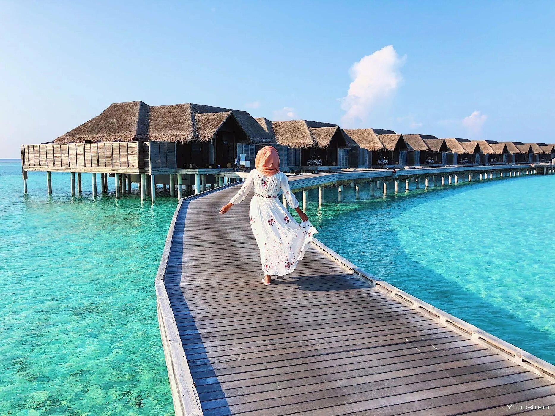 Погода на мальдивах в июле. Кокогири Мальдивы. Мидху Мальдивы. Cinnamon Dhonveli Maldives. Фихалхохи Мальдивы качели.