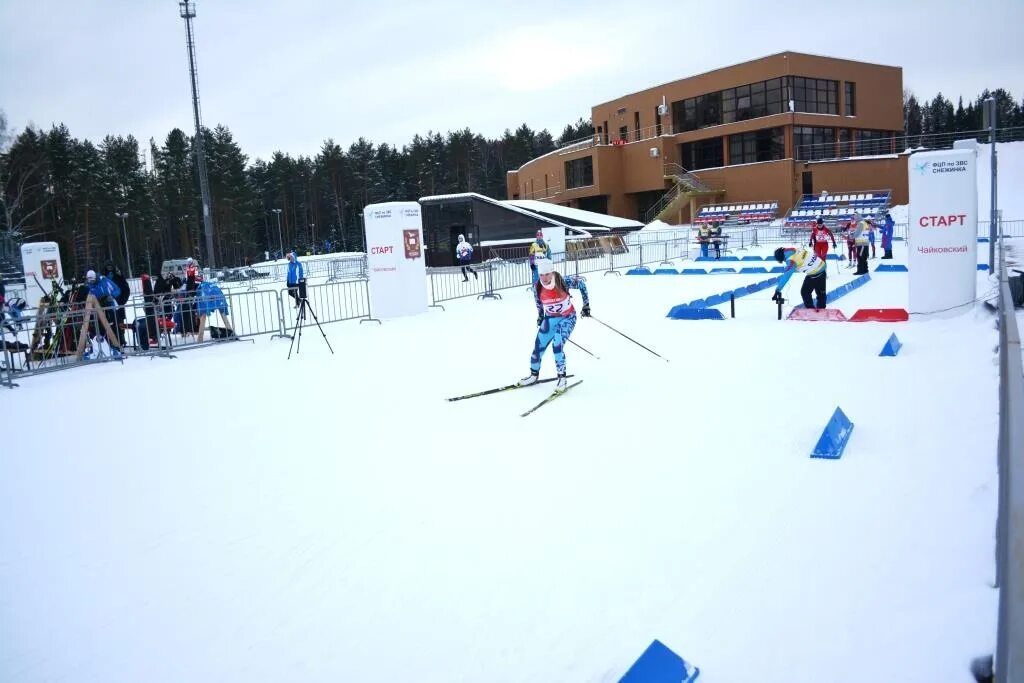 турбаза снежинка улан-удэ. чайковский город лыжная база. лыжная база снежинка г. снежинка биатлонный комплекс. снежинка биатлонный комплекс.