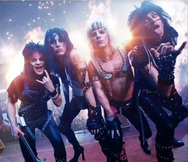 Dirt motley. Nikki sixx the dirt. Motley crue 2019. Dirt motley. Motley crue the dirt.