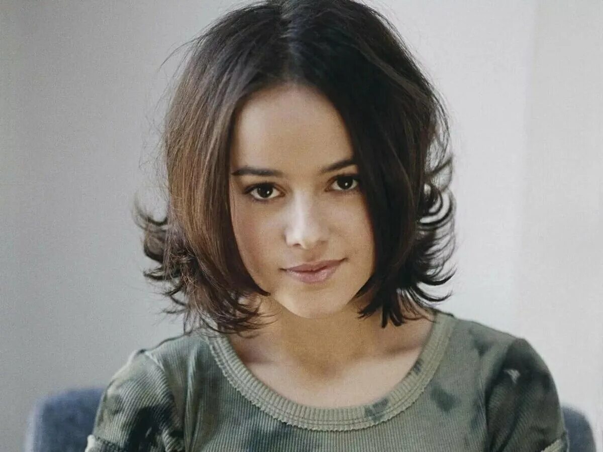 Француженка певица alizee. Ализе жакоте. Alizee. Элис певица. Певица элизе французская.
