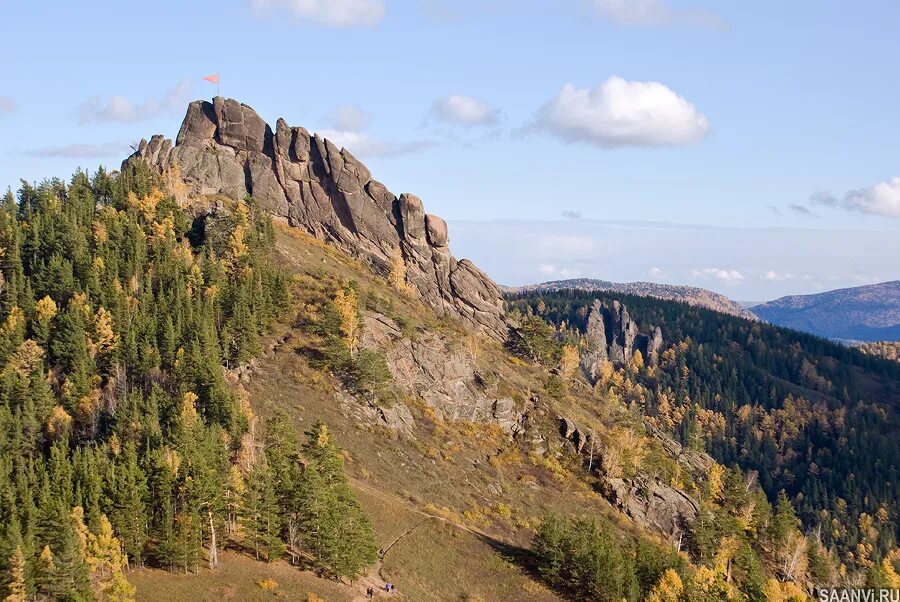 Скала такмак красноярск. Красноярск заповедник красноярские столбы такмак. Столбы красноярск. Гора такмак красноярск. Скала такмак красноярские столбы.