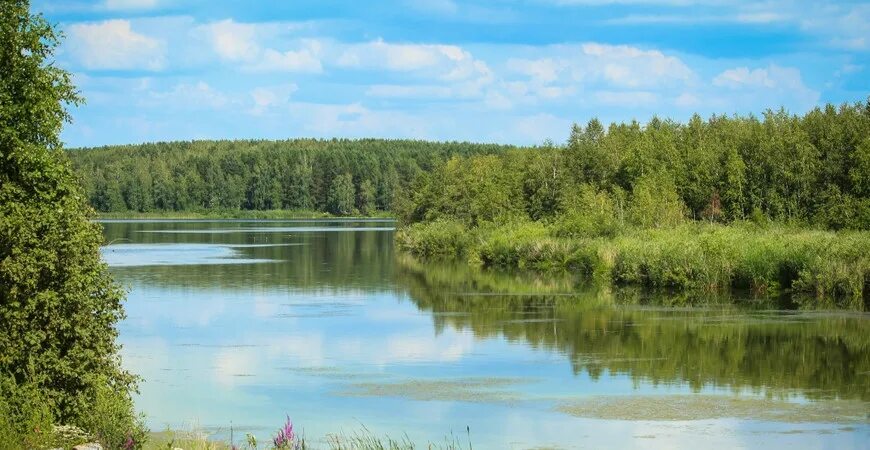 Озеро большие касли челябинская область. Озеро Касли. Озеро Сугомак Челябинская область. Большие Касли Челябинская область. Сугомак озеро рыбалка.