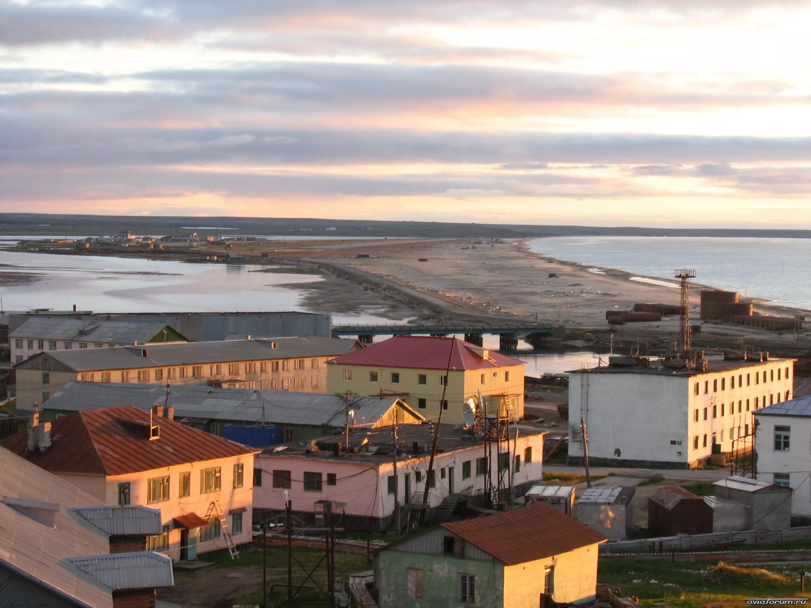 поселок рогачево архипелаг новая земля. архипелаг новая земля поселок белушья губа. остров южный новая земля. остров новая земля архангельская область. поселок белушья губа новая земля.