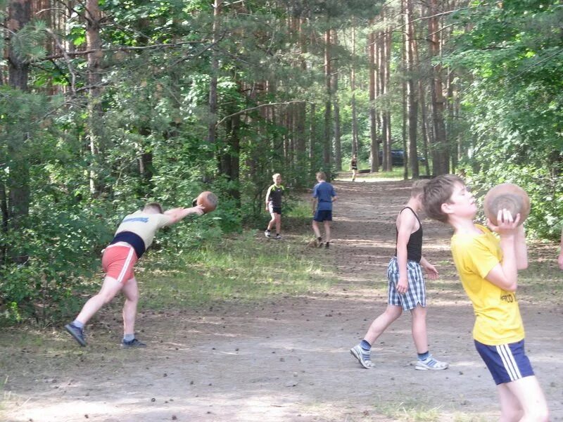 Лагерь город спорта дзержинск. Летний лагерь Дзержинск. Дол город спорта Дзержинск. Спортивный лагерь в Дзержинске для детей. Летний спортивный лагерь мальчики.