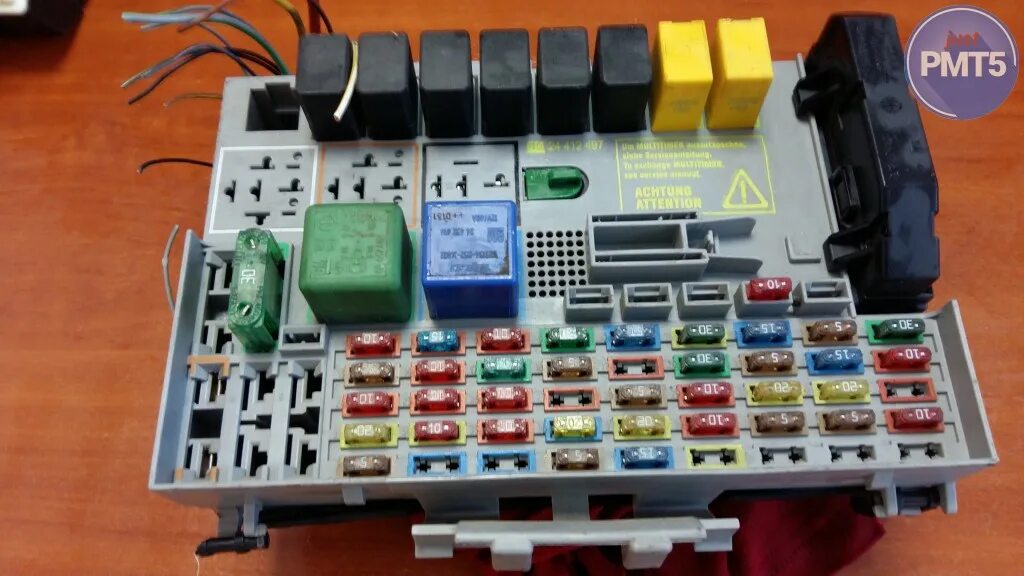 Opel zafira предохранители. Opel fuse Box. Opel +"Astra g" 2000 предохранители. Astra h fuse Box Rec.