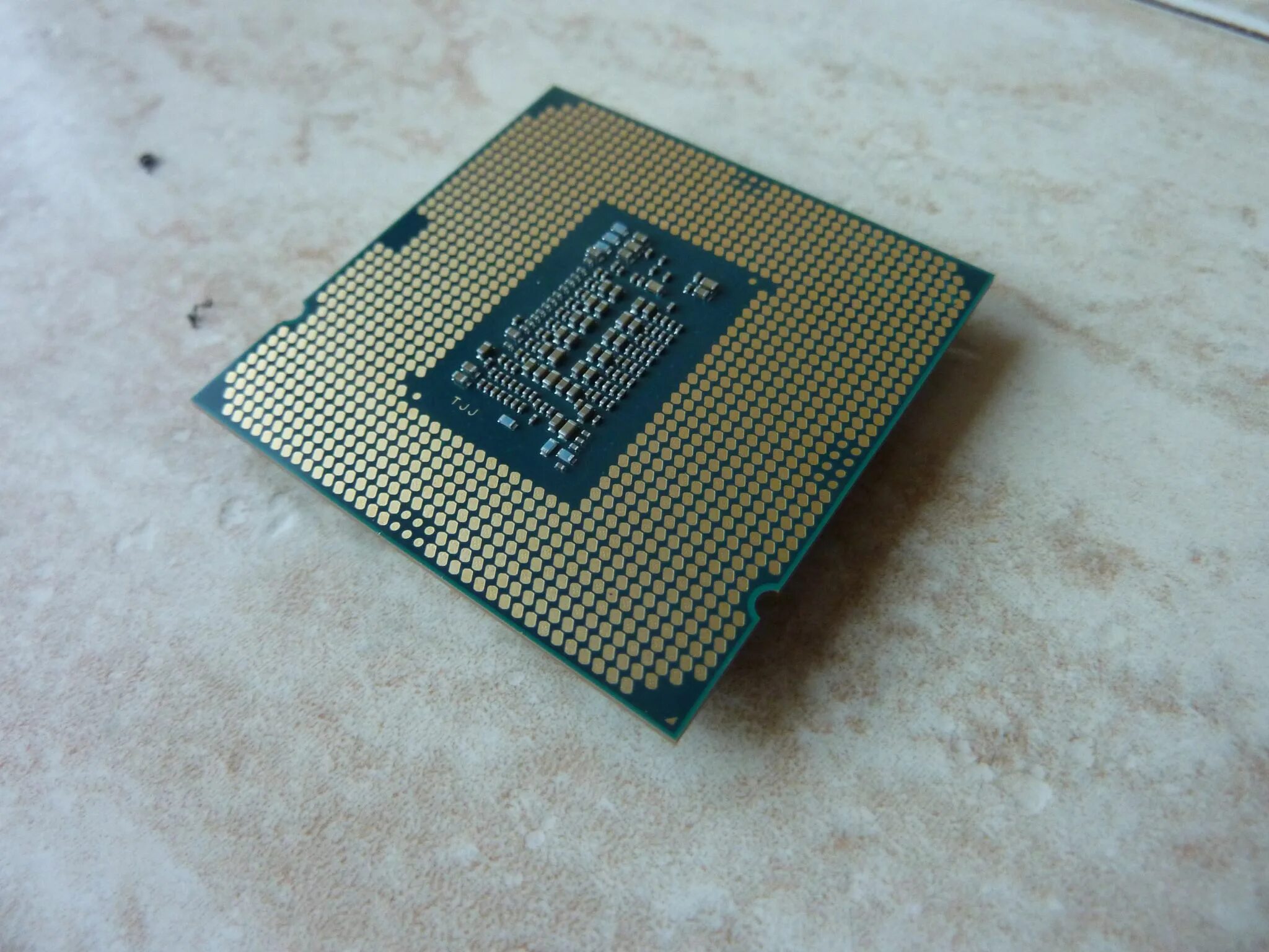 Интел 10100f. Intel Core i3-10100. Процессор Intel Core i3-10100 Box. Core i3-10100 lga1200. Процессор Intel Core i3 10100 LGA 1200 Box.