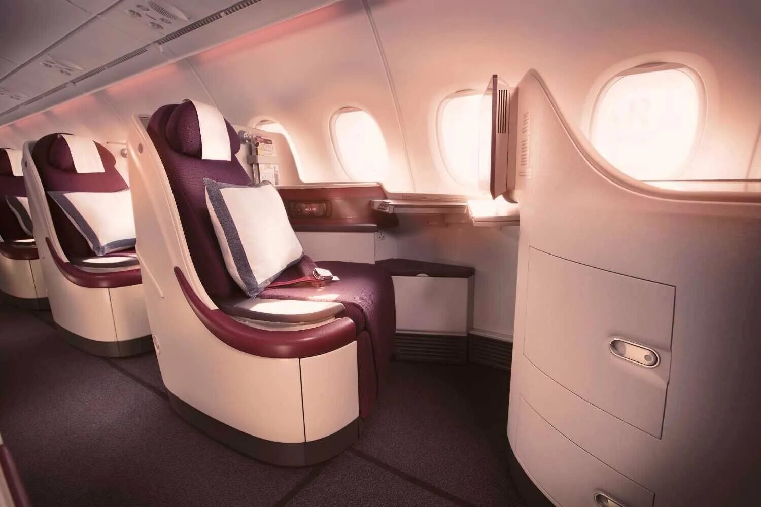 Организация бизнес класс. Qatar Airways a380 Business class. Бизнес класс Катар Эйрвейз. Business class Qatar Airlines a380. Катар авиалинии бизнес класс.