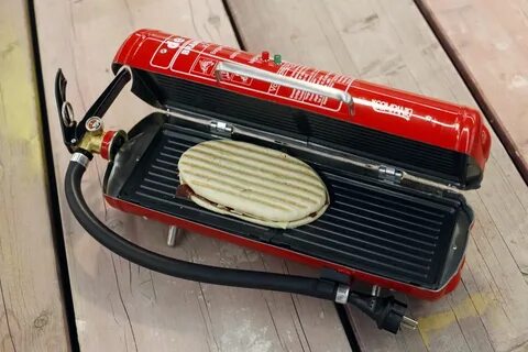Что сделать из старого огнетушителя