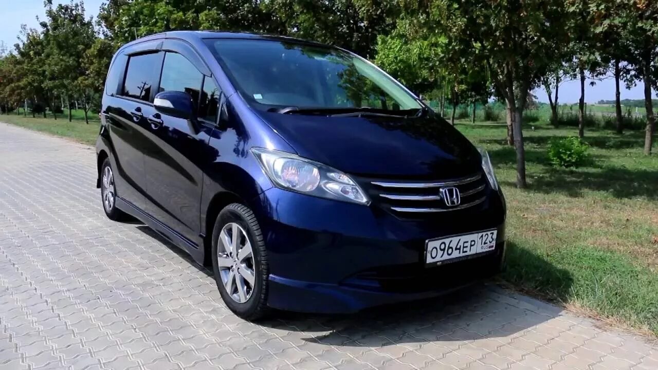 Honda freed 2008. Хонда Фрид 2008 год. Минивэн Хонда Фрид 2008. Хонда Фрид 2010 год. Хонда фрид 2 купить