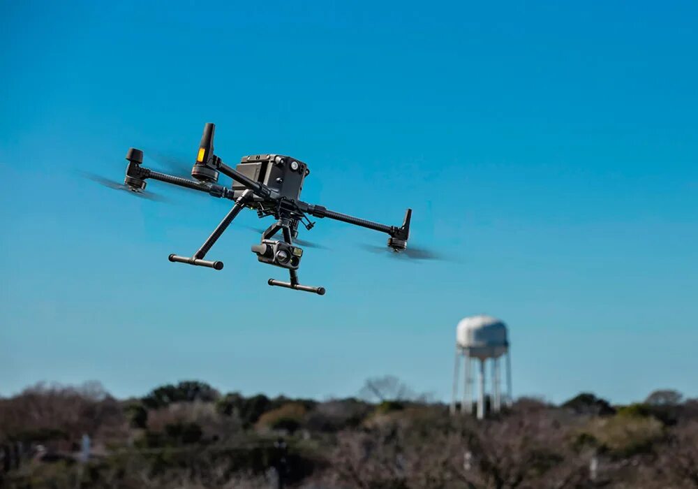 Бпла mavic pro. Dji matrice 300 rtk. Обнаружение квадрокоптера. Обнаружение квадрокоптера. Бпла мавик.