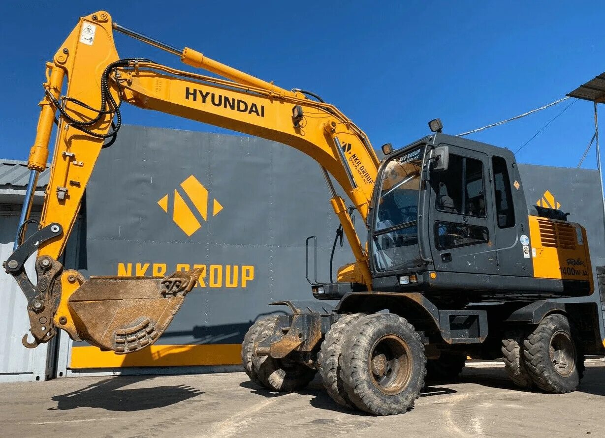 Hyundai 1400. Hyundai 1400w-7a. Hyundai Robex 1400w. Hyundai 170w-7. Экскаватор Хундай 1400 w7.