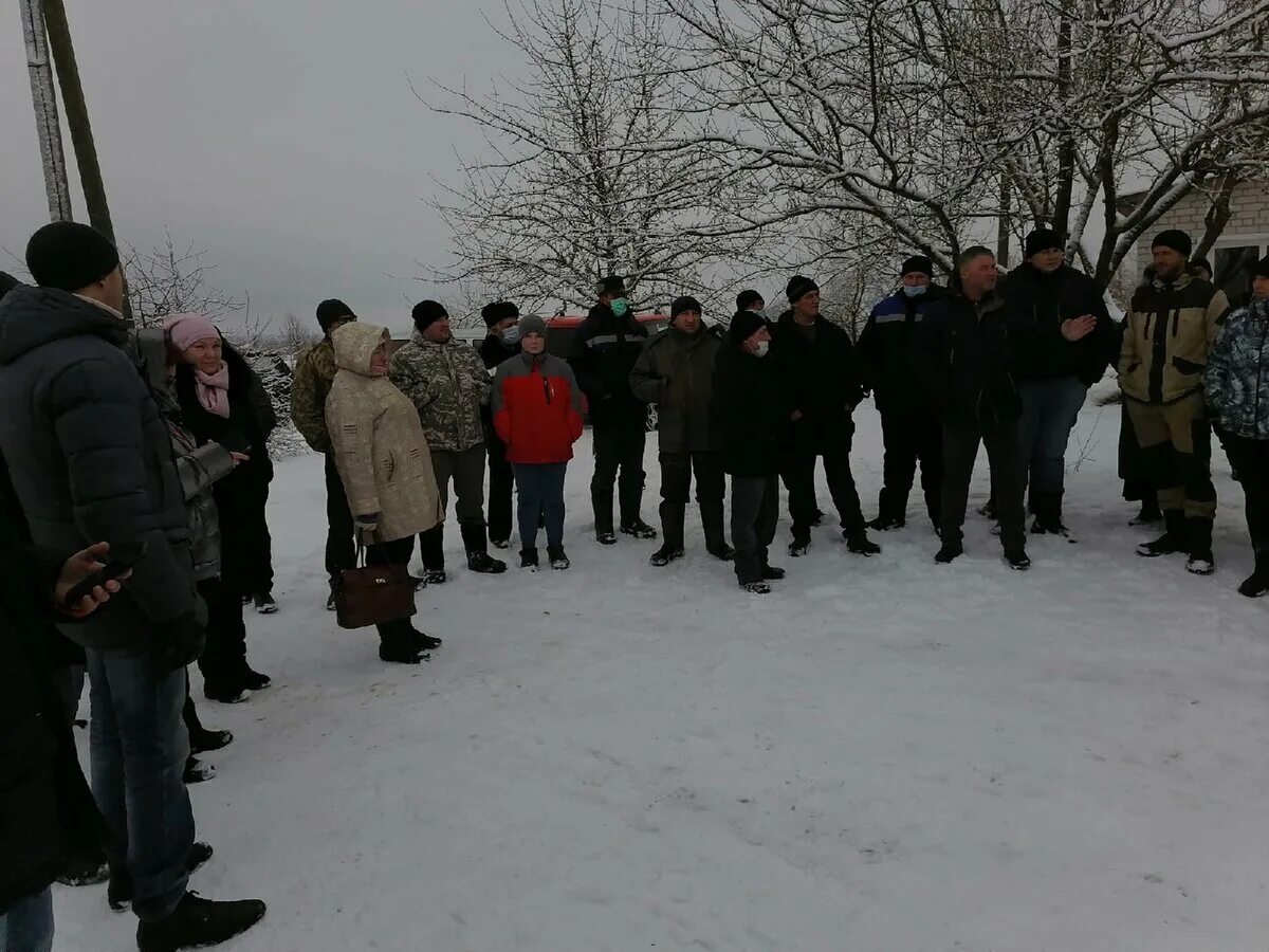 Погода семцы. Село Семцы Брянская область. Село Семцы Почепского района Брянской области. Село Семцы Почепского района Мираторг. Свиноферма в Семцах.