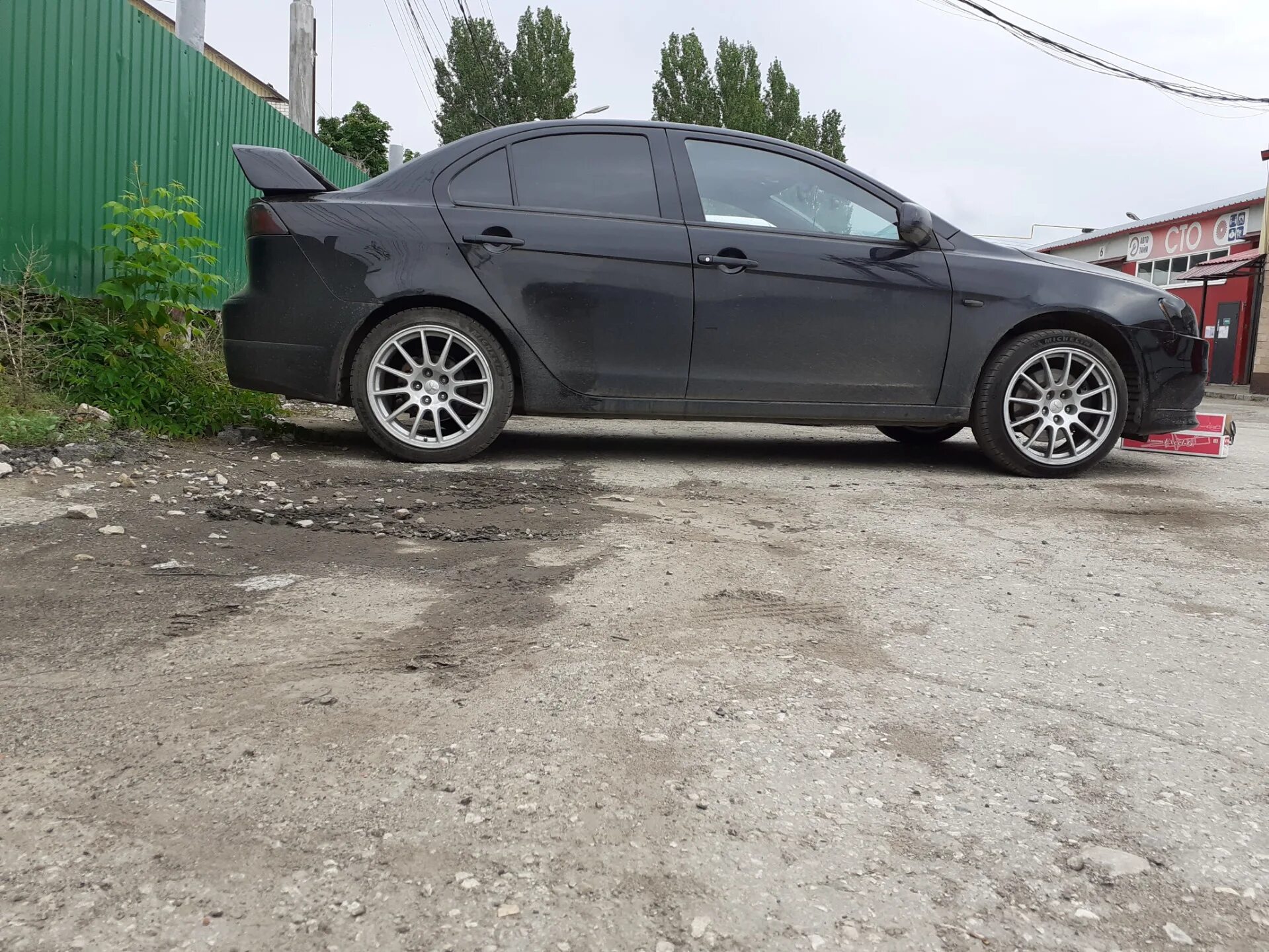 Lancer x Сток r18. Lancer 10 r16. Митсубиси Лансер 10 r18. Колесо Mitsubishi Lancer r17.