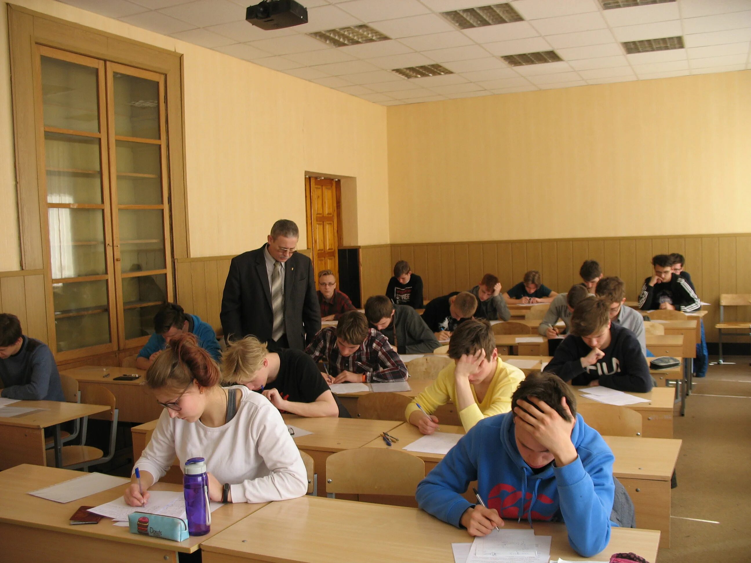 2 ой курс. 2 ой курс. Промиелоцитарный лейкоз клинические рекомендации. Лучшие выпускники 2005. 2 курс надпись красивая.