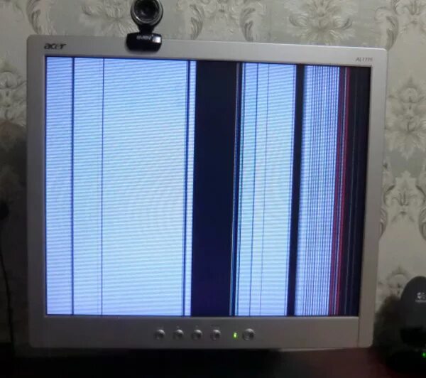 Monitor.espec монитор вертикальные полосы. ЖК самсунг вертикальная полоса. Полоски на экране. Полосы на экране телевизора. Haier полосы на экране