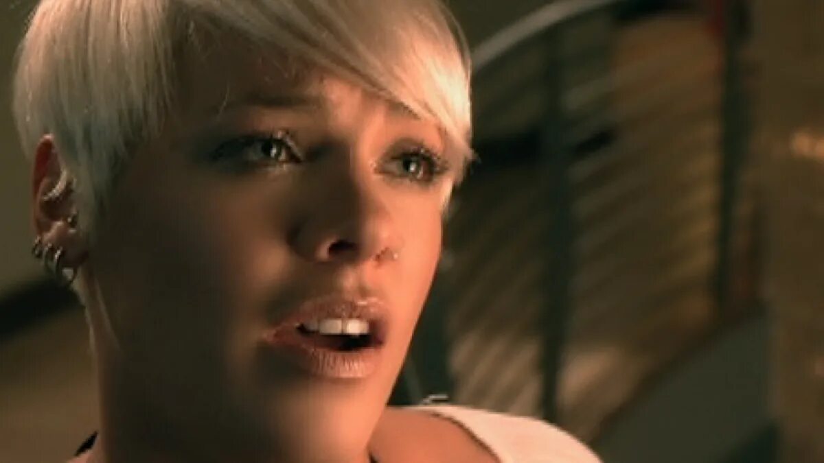 P NK 2011. Алексия (певица) don't leave me. Pink don't leave me. P NK 2011 Song.