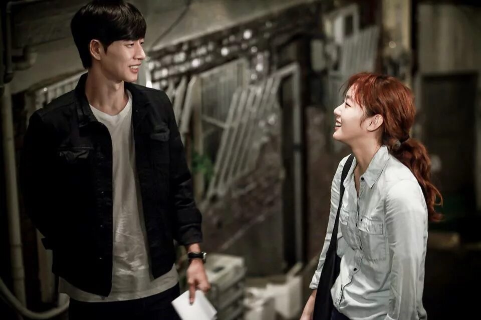 Дорама сыр в мышеловке фото The Love Triangle Emerges on Cheese in the Trap in Hilarious New Drinking Teaser