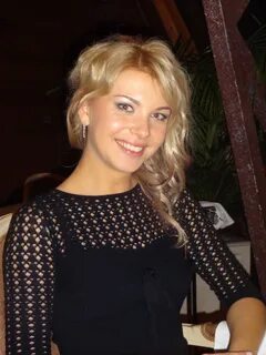 Комолова