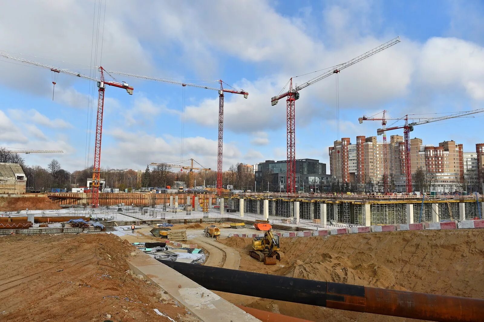 Сайт московского строительства. Стройка Москва. Строящийся город. Город Москва стройка. Стройка стадиона Динамо.