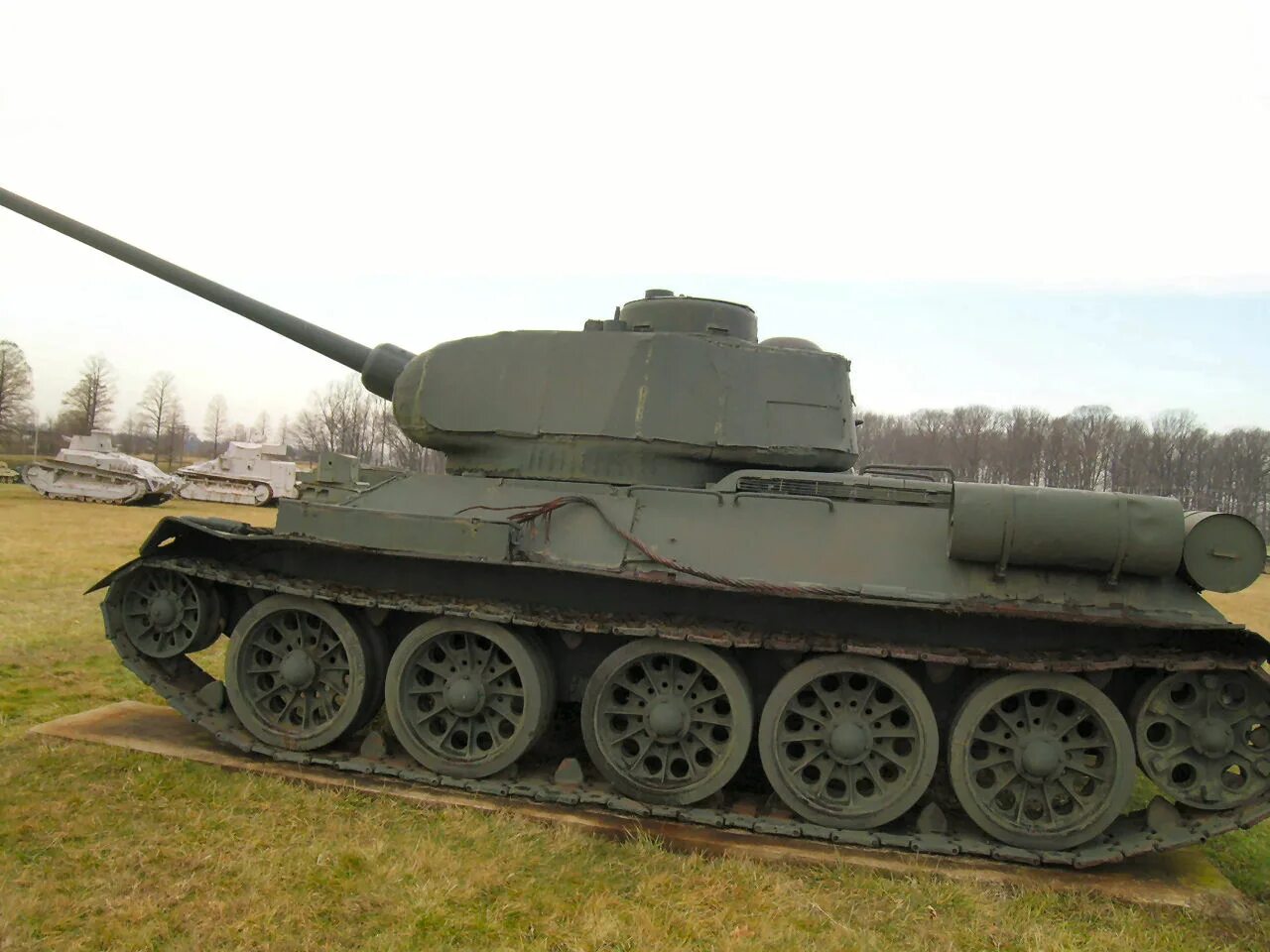 Т у т з 4 м