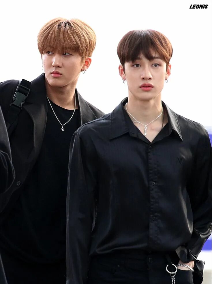 Чан и бин фф. Чан и чанбин. stray kids чанбин. чанбин stray kids 2025. stray kids чанбин и чан.