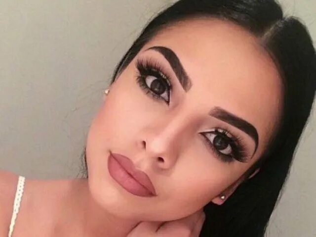Армянские брови у девушек фото Makeup Quotes for sale Fashion makeup, Makeup, Hair makeup