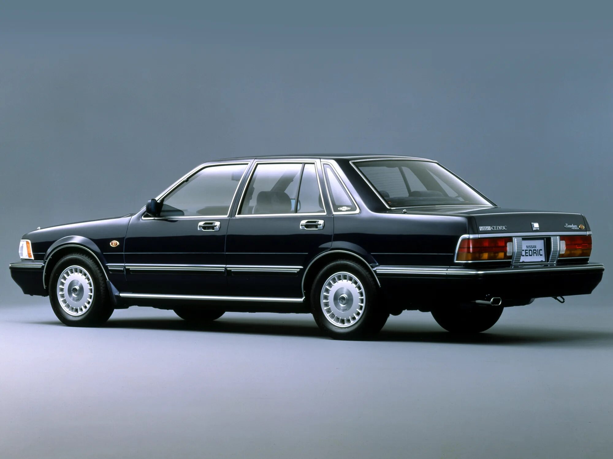 Nissan cedric 1999. Nissan gloria 1988. Y 31 0. Nissan gloria 1988. Nissan cedric y31.