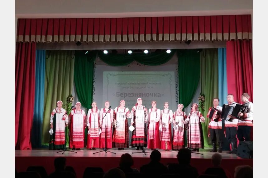 Кц заднепровье смоленск. Ансамбль. русский фольклорный ансамбль. заднепровье смоленск. кц заднепровье.