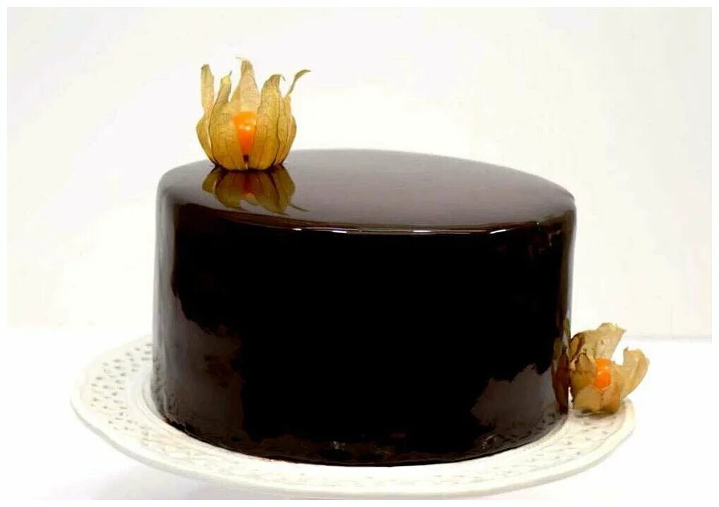 зеркальная шоколадная глазурь для покрытия. глазурь миррор шоколад. шоколадная зеркальная глазурь. зеркальная шоколадная глазурь для покрытия. украшение торта шоколадной глазурью.