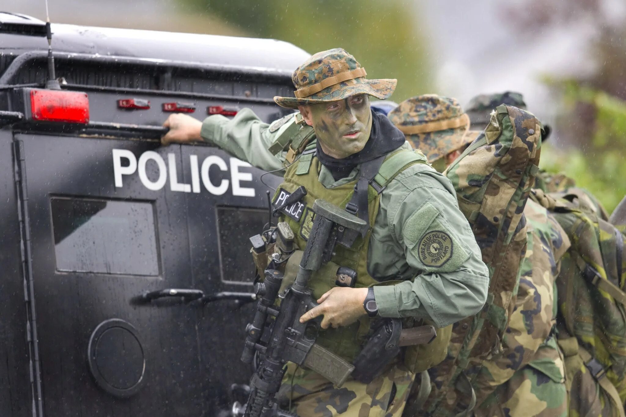 Итальянский спецназ nocs. Персонажи в страйкбол из фбр. Спецназ lapd. Swat 2022. Swat 2022.