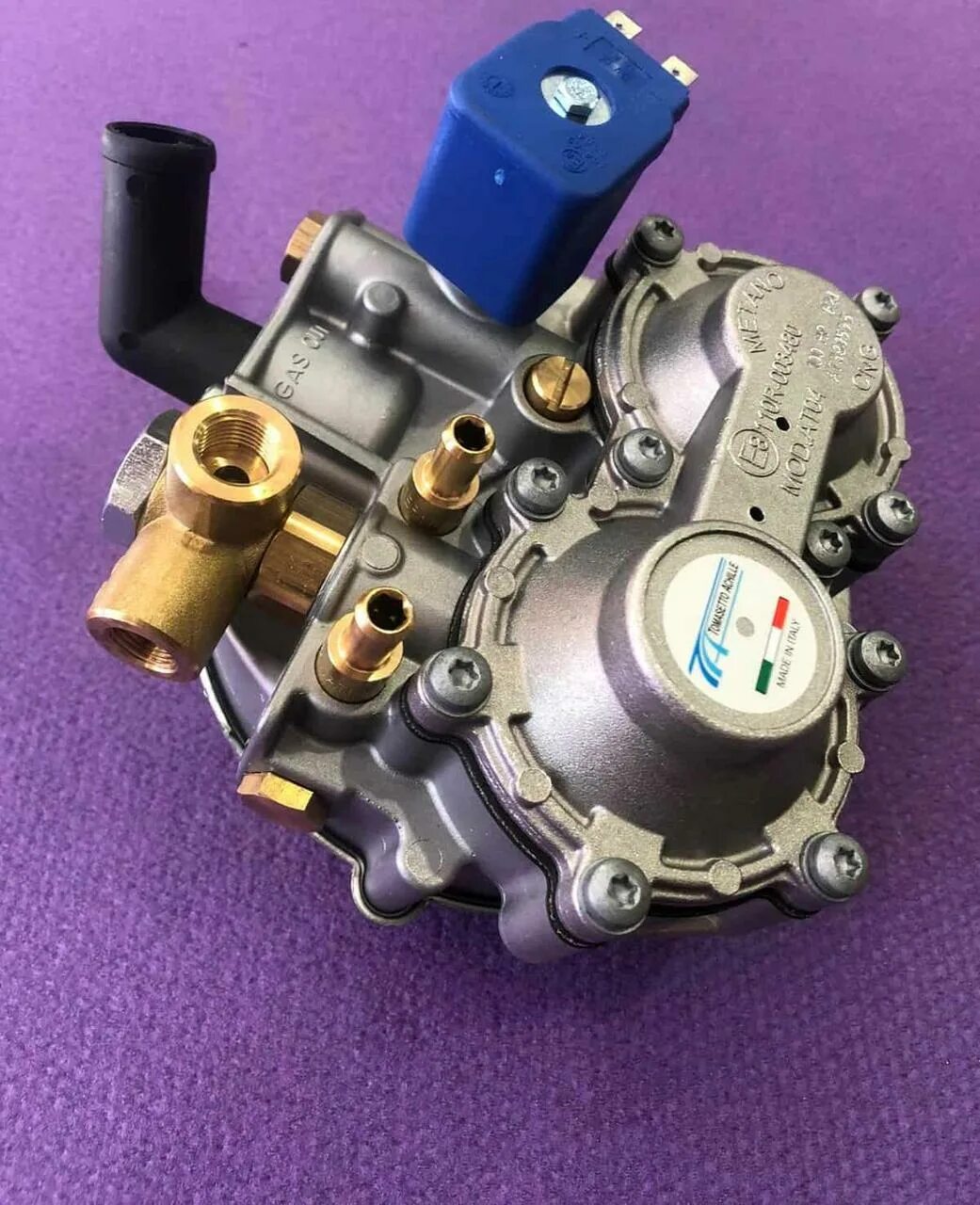 Редуктор аляска ат-09. Редуктор томасетто 4. Гбо tomasetto at04 super 190 л. Редуктор томасетто 4. Редуктор tomasetto at09 nordic.