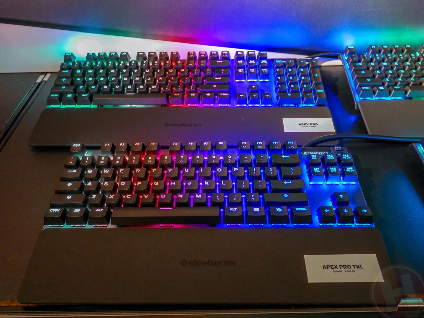 Apex pro купить. Steelseries Apex Pro. Apex Pro TKL. Logitech Apex клавиатура. Apex Pro TKL 2023.