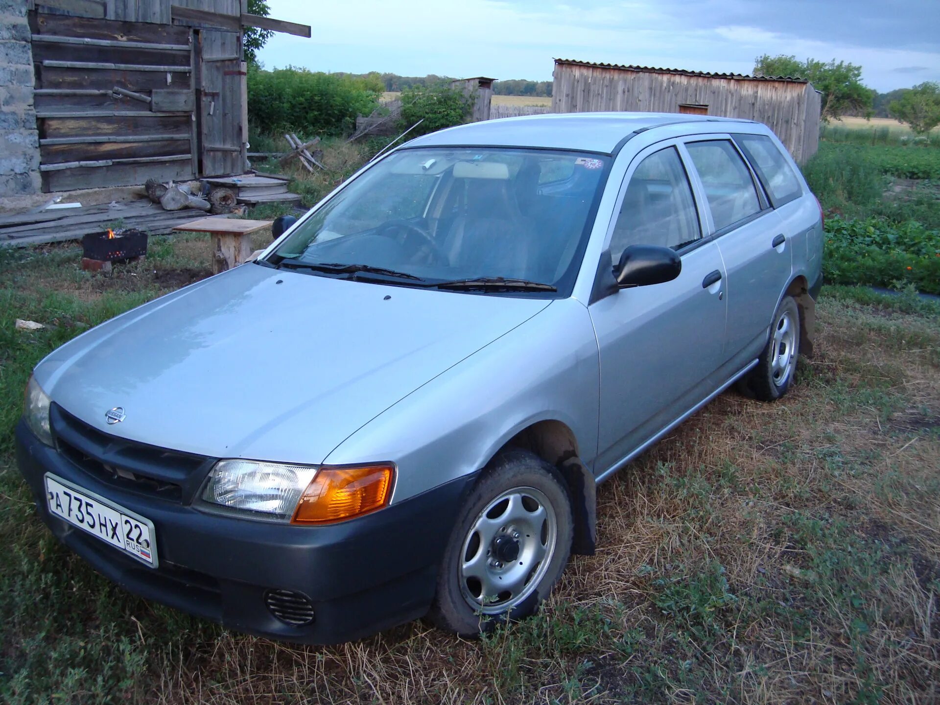 Ниссан 2000 года выпуска. Ниссан ад y11. Nissan ad 1300 2000. Ниссан ад 2000 года. Ниссан ад 1997.