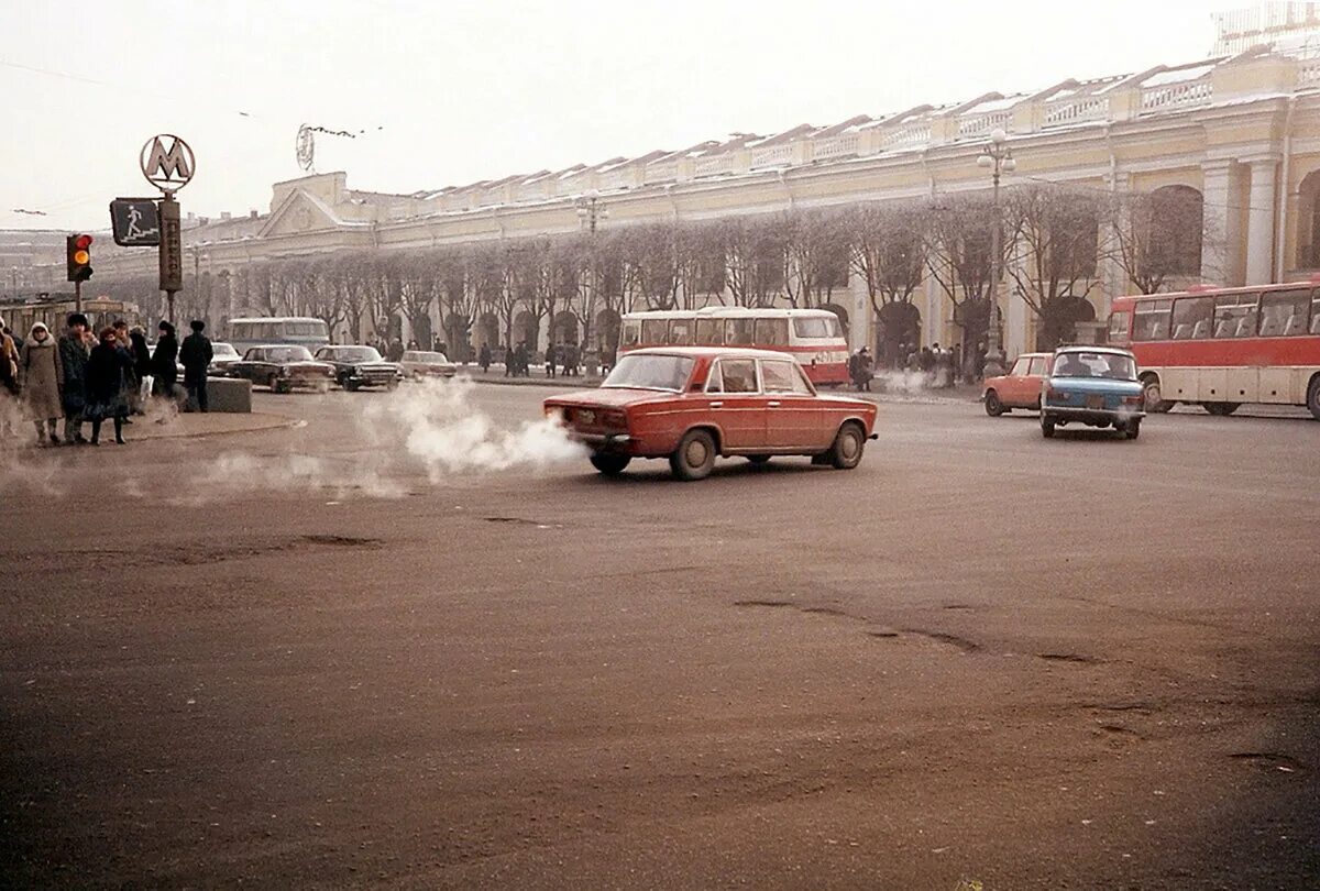 Россия в 80х. СССР Ленинград 1980. Ленинград 1985. СССР улицы 80-е. Ленинград 70х-80х.