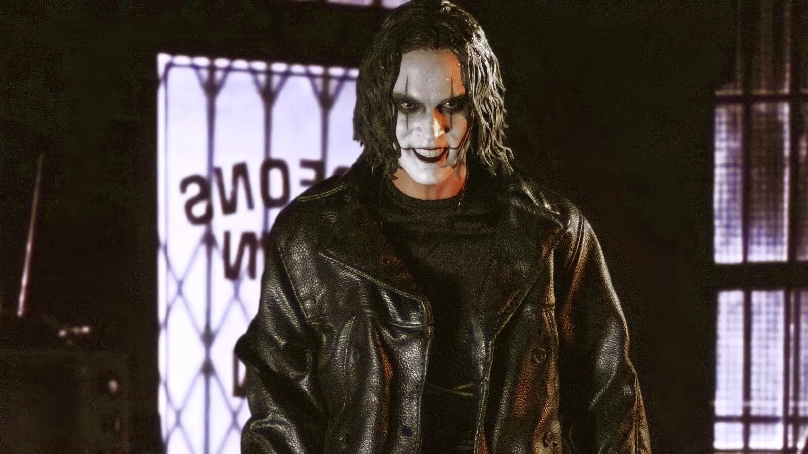Фильм ворон брэндон ли. Ворон 1994. Brandon lee ворон 1994. Ворон кино 1994. Ворон 1994.