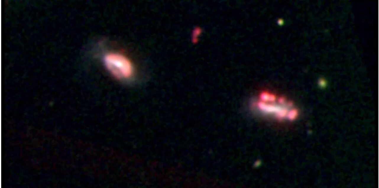 Звезды гибнут на землю. Выпадение карликовых галактик. Карликовая Галактика в насосе. Карликовая Галактика ic1613 снимок БТР. Магелланов телескоп.