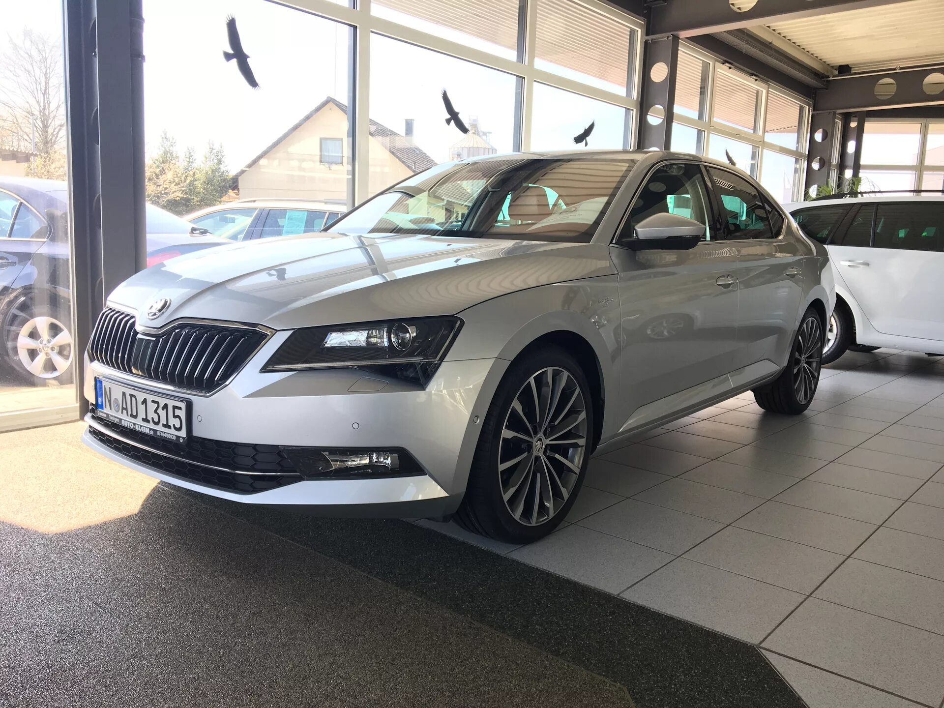 Отзыв суперб. Skoda superb laurin klement. skoda superb 3 laurin klement. шкода суперб 3 поколения. skoda superb mk3.